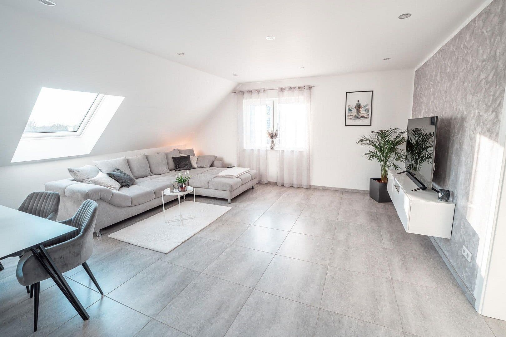 Prodej domu 221 m², pozemek 628 m², Vechelde, Dolní Sasko Prodej domu 221 m², pozemek 628 m², Vechelde, Dolní Sasko