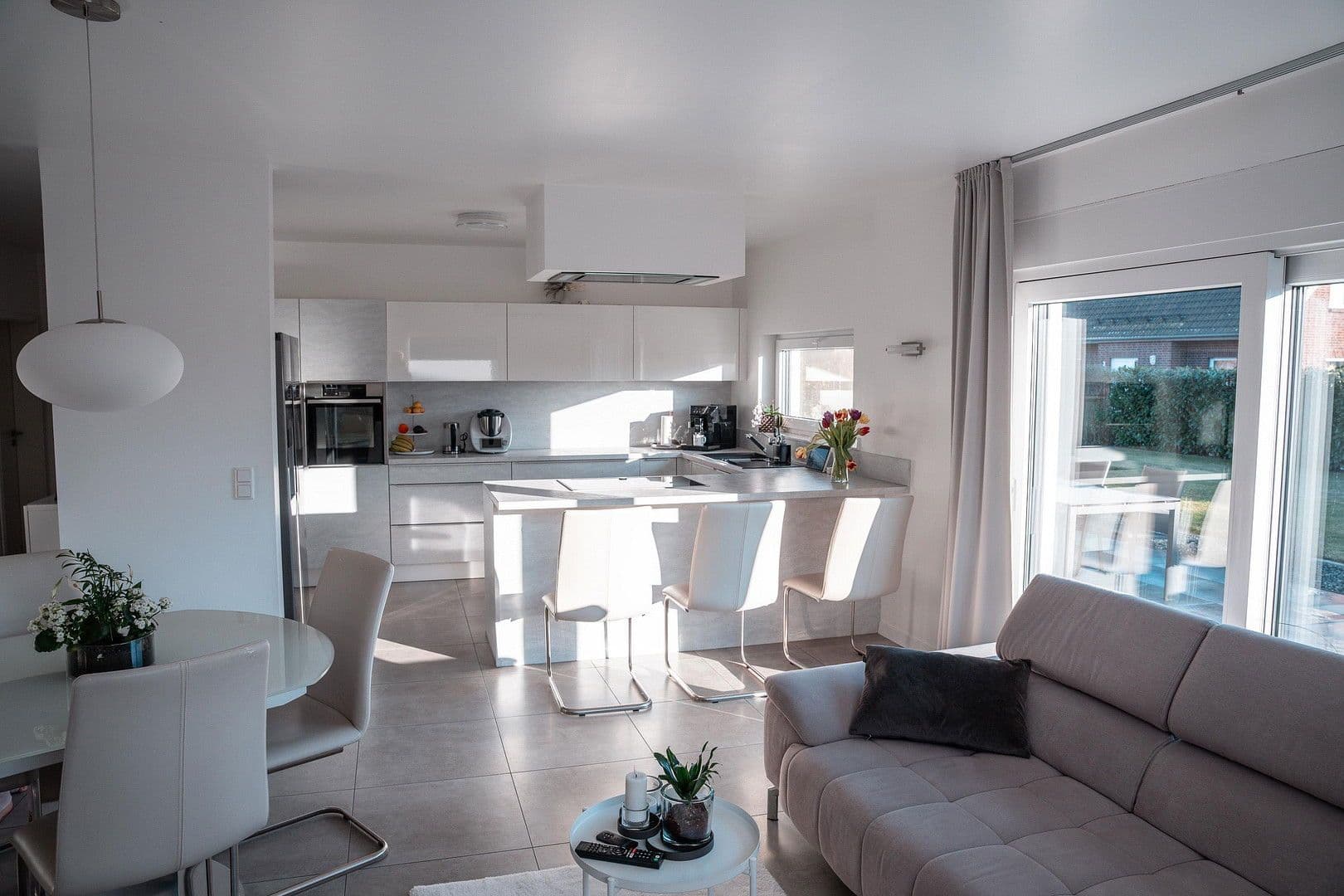 Prodej domu 221 m², pozemek 628 m², Vechelde, Dolní Sasko Prodej domu 221 m², pozemek 628 m², Vechelde, Dolní Sasko