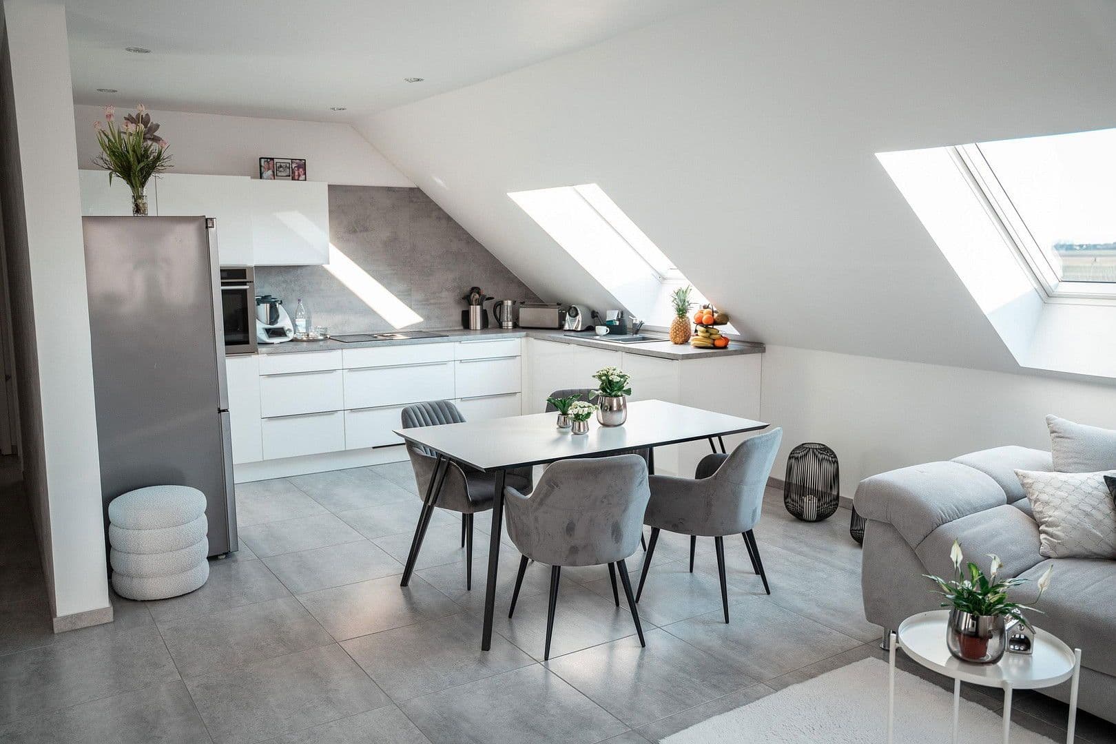 Prodej domu 221 m², pozemek 628 m², Vechelde, Dolní Sasko Prodej domu 221 m², pozemek 628 m², Vechelde, Dolní Sasko