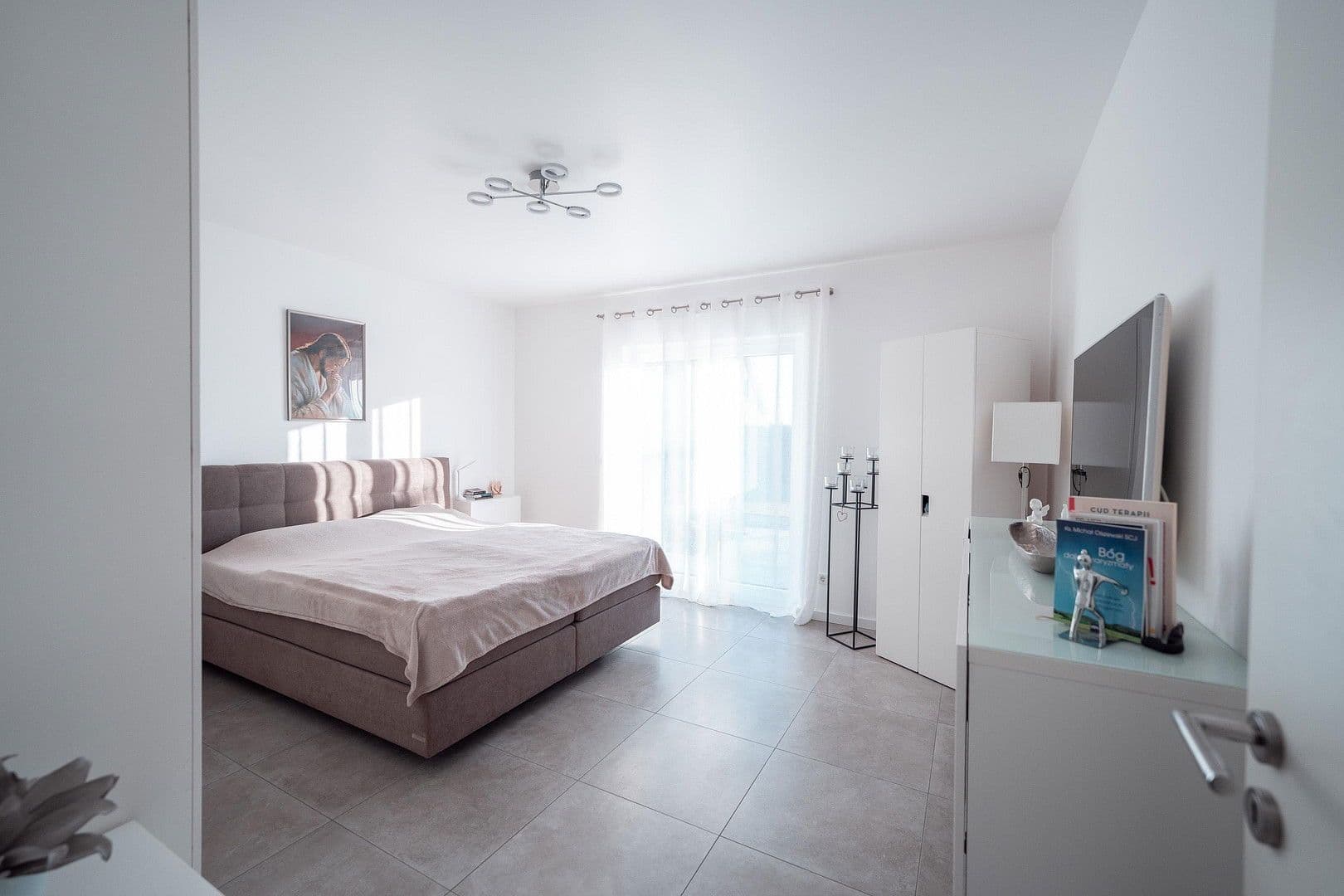 Prodej domu 221 m², pozemek 628 m², Vechelde, Dolní Sasko Prodej domu 221 m², pozemek 628 m², Vechelde, Dolní Sasko