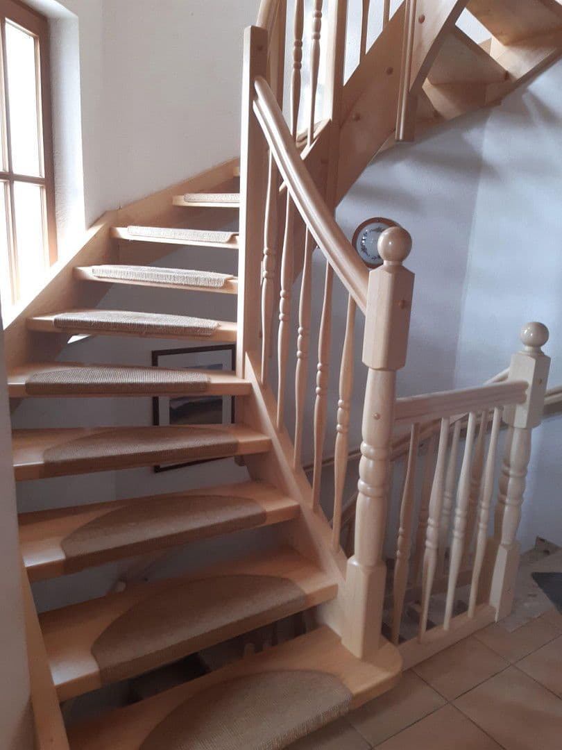 Prodej domu 220 m², pozemek 2.040 m², Homberg (Efze), Hessen Prodej domu 220 m², pozemek 2.040 m², Homberg (Efze), Hessen