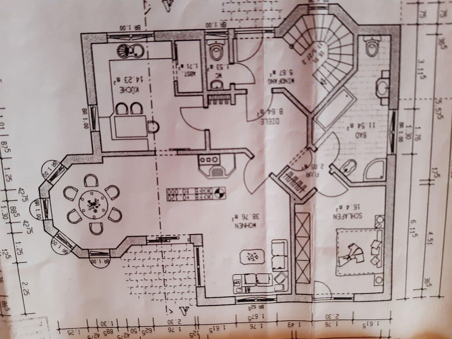 Prodej domu 220 m², pozemek 2.040 m², Homberg (Efze), Hessen Prodej domu 220 m², pozemek 2.040 m², Homberg (Efze), Hessen