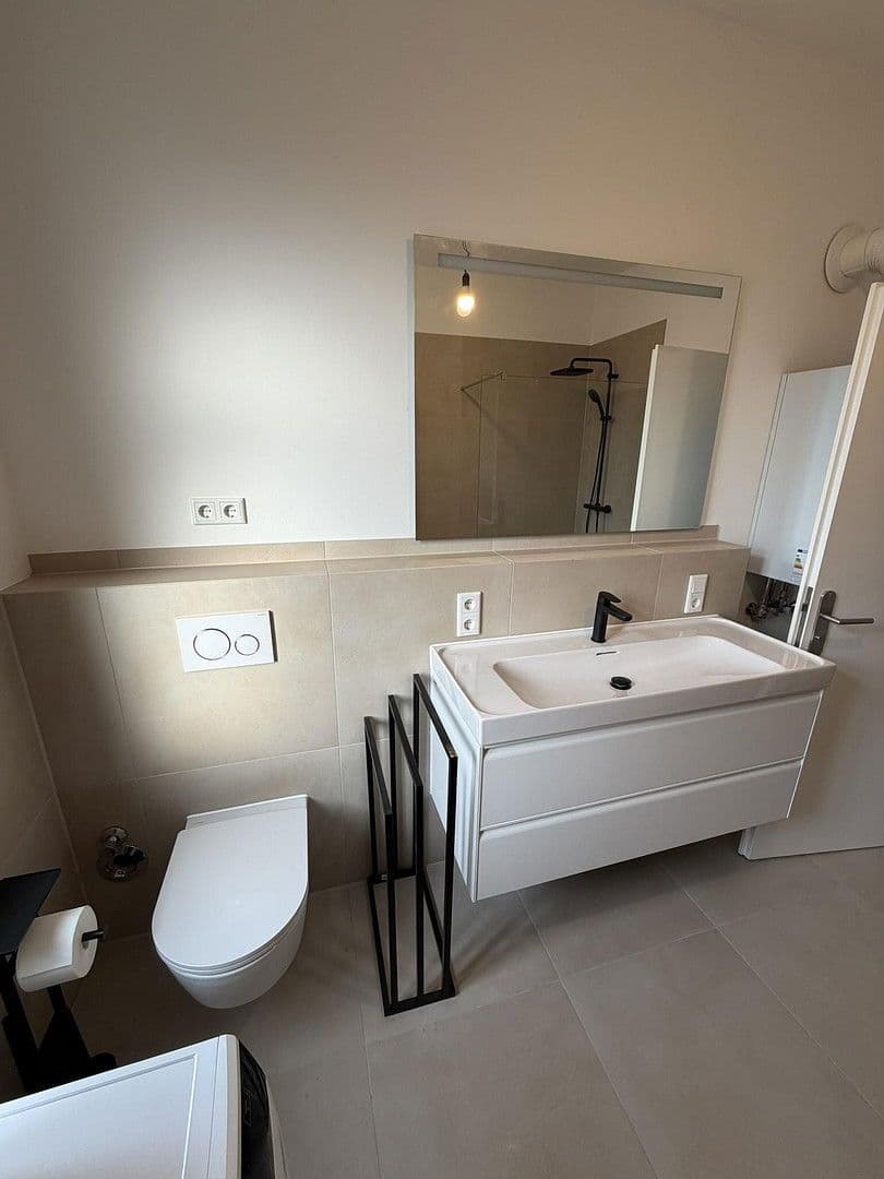 Pronájem bytu 6+kk 20 m², Fürth, Bavorsko Pronájem bytu 6+kk 20 m², Fürth, Bavorsko