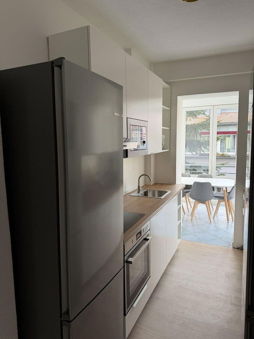 Pronájem bytu 6+kk 20 m², Fürth, Bavorsko Pronájem bytu 6+kk 20 m², Fürth, Bavorsko