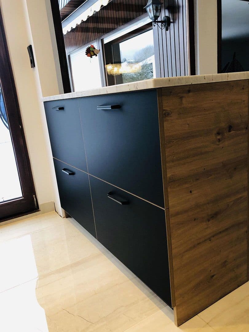 Prodej domu 216 m², pozemek 745 m², Werdohl, Severní Porýní-Vestfálsko Prodej domu 216 m², pozemek 745 m², Werdohl, Severní Porýní-Vestfálsko