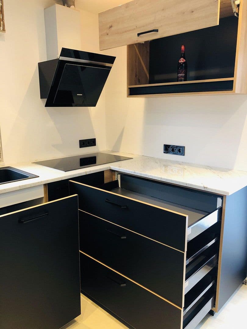 Prodej domu 216 m², pozemek 745 m², Werdohl, Severní Porýní-Vestfálsko Prodej domu 216 m², pozemek 745 m², Werdohl, Severní Porýní-Vestfálsko