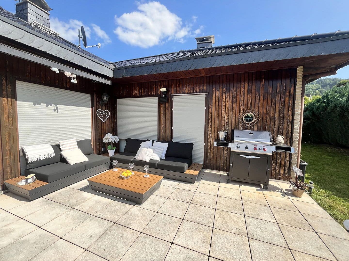 Prodej domu 216 m², pozemek 745 m², Werdohl, Severní Porýní-Vestfálsko Prodej domu 216 m², pozemek 745 m², Werdohl, Severní Porýní-Vestfálsko