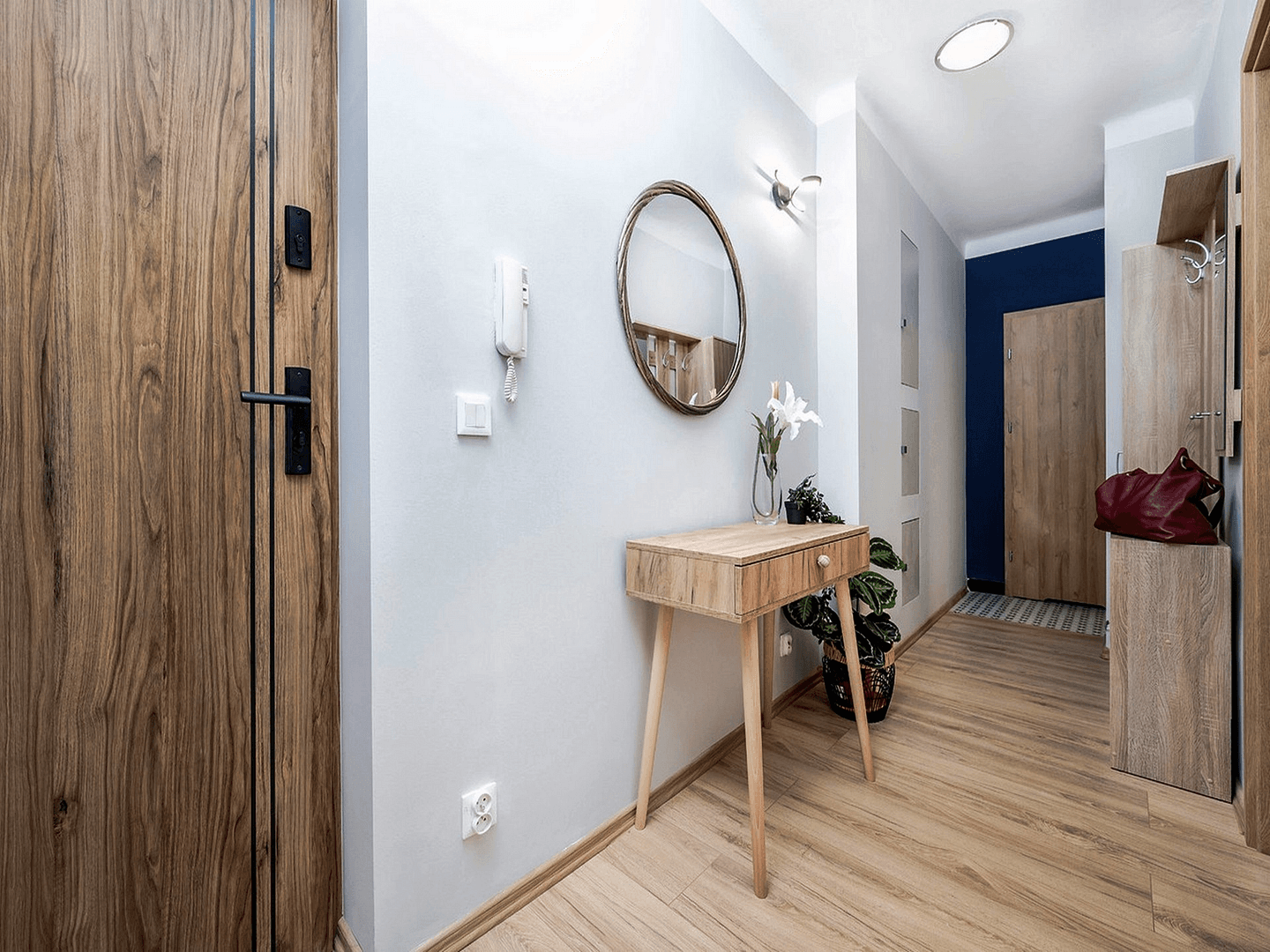 Pronájem bytu 2+1 50 m², Frankfurt am Main, Hessen Pronájem bytu 2+1 50 m², Frankfurt am Main, Hessen