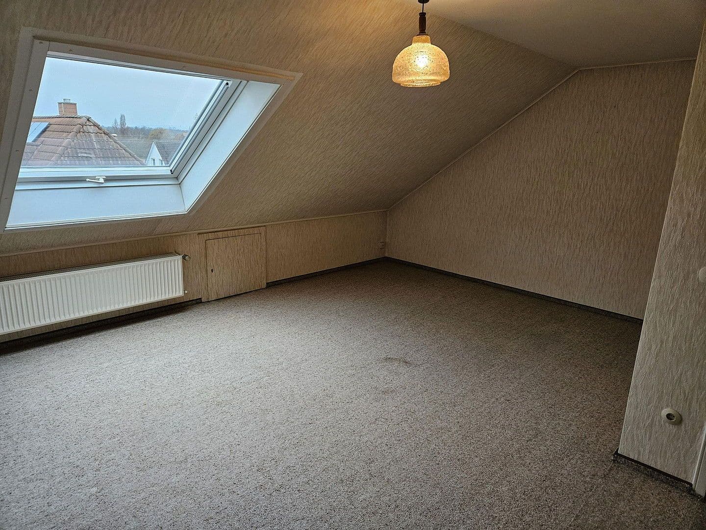 Prodej domu 160 m², pozemek 160 m², Hemmingen, Dolní Sasko Prodej domu 160 m², pozemek 160 m², Hemmingen, Dolní Sasko