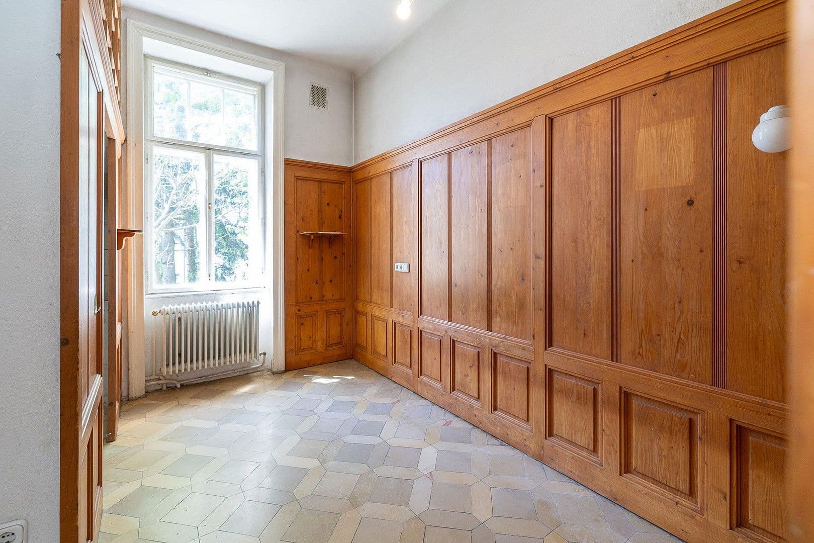 Prodej domu 282 m², pozemek 575 m², Eichwaldgasse 14, Baden, Dolní Rakousko Prodej domu 282 m², pozemek 575 m², Eichwaldgasse 14, Baden, Dolní Rakousko