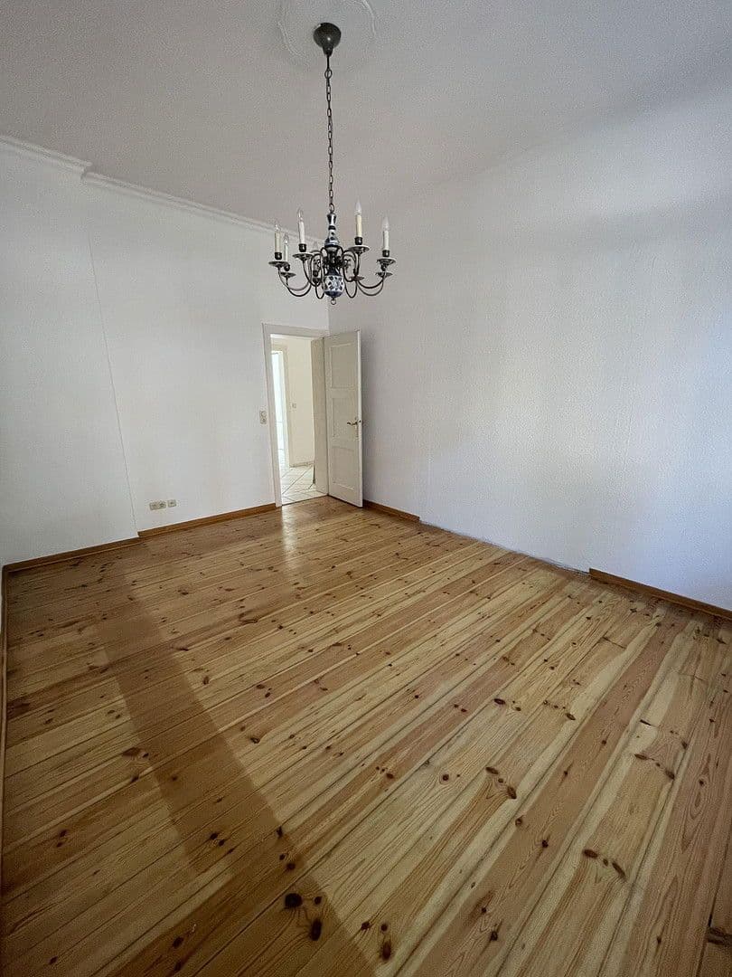 Pronájem bytu 4+1 120 m², Jahnstraße 7, Osnabrück, Dolní Sasko Pronájem bytu 4+1 120 m², Jahnstraße 7, Osnabrück, Dolní Sasko