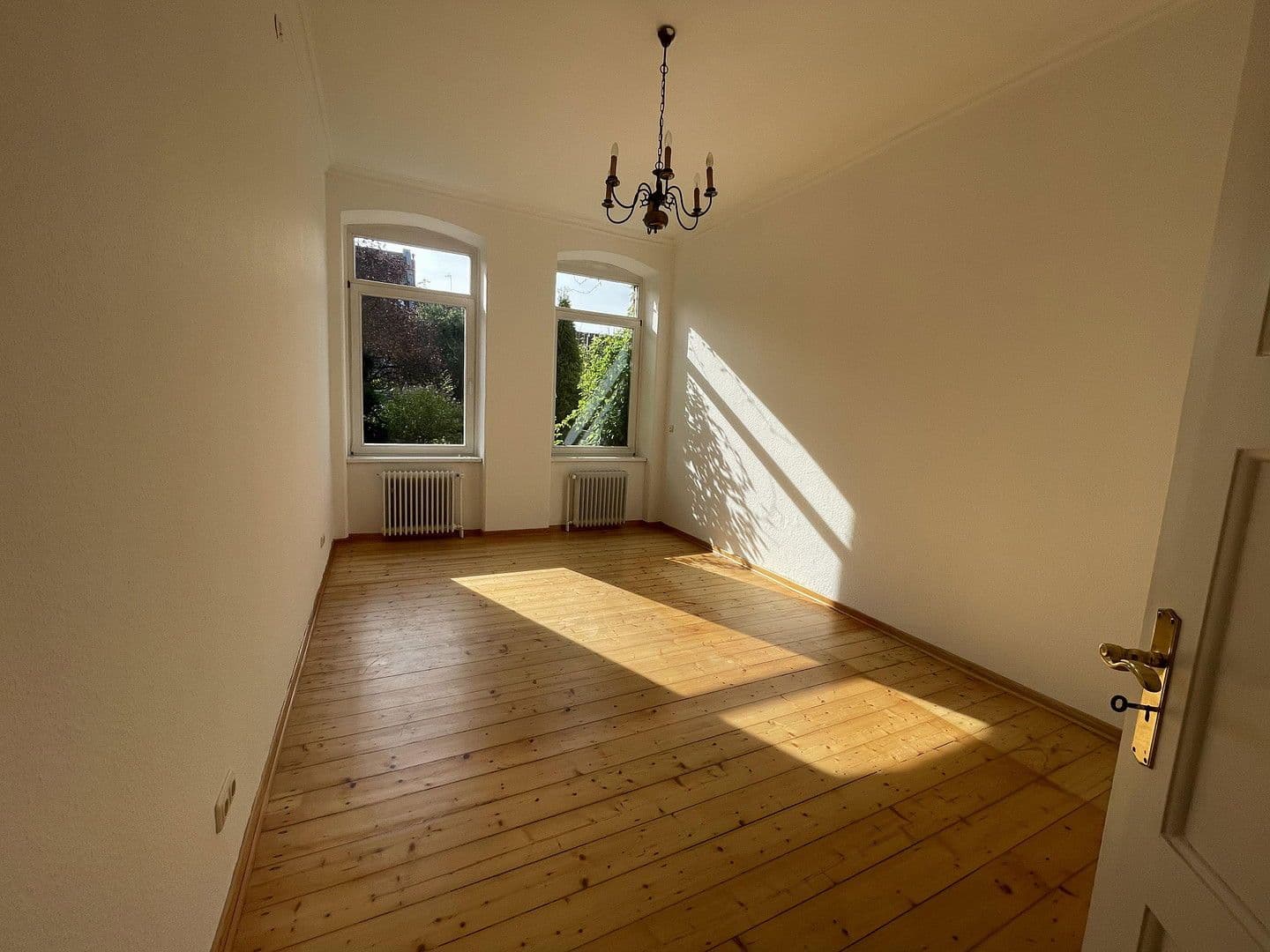 Pronájem bytu 4+1 120 m², Jahnstraße 7, Osnabrück, Dolní Sasko Pronájem bytu 4+1 120 m², Jahnstraße 7, Osnabrück, Dolní Sasko