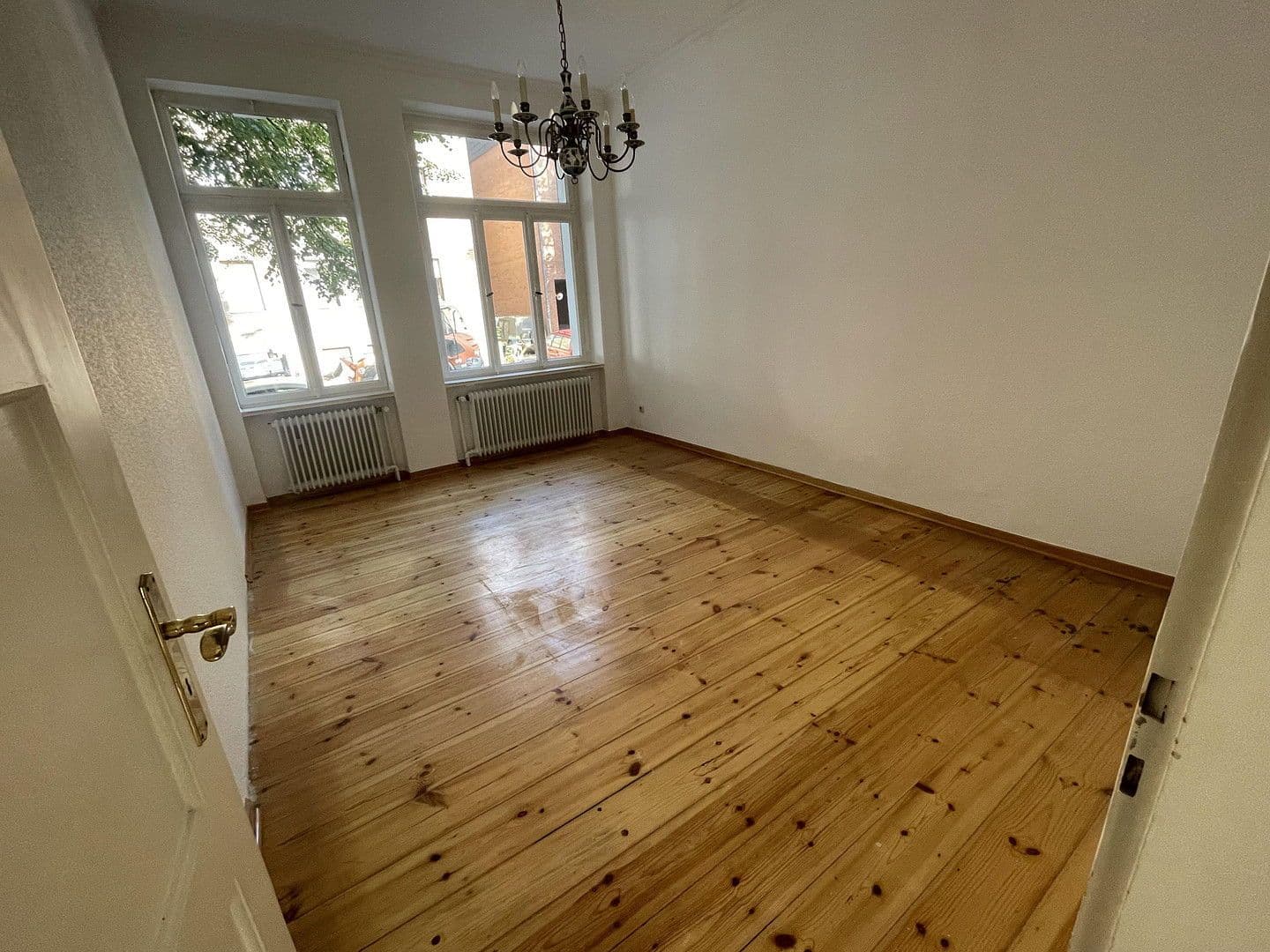 Pronájem bytu 4+1 120 m², Jahnstraße 7, Osnabrück, Dolní Sasko Pronájem bytu 4+1 120 m², Jahnstraße 7, Osnabrück, Dolní Sasko