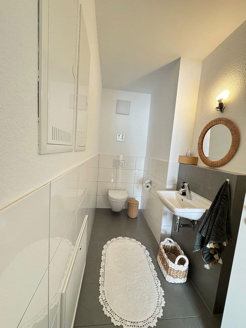 Pronájem bytu 3+1 81 m², Wiener Straße 180, Stuttgart, Bádensko-Württembersko Pronájem bytu 3+1 81 m², Wiener Straße 180, Stuttgart, Bádensko-Württembersko