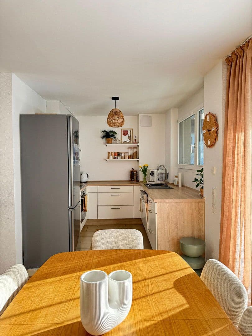 Pronájem bytu 3+1 81 m², Wiener Straße 180, Stuttgart, Bádensko-Württembersko Pronájem bytu 3+1 81 m², Wiener Straße 180, Stuttgart, Bádensko-Württembersko