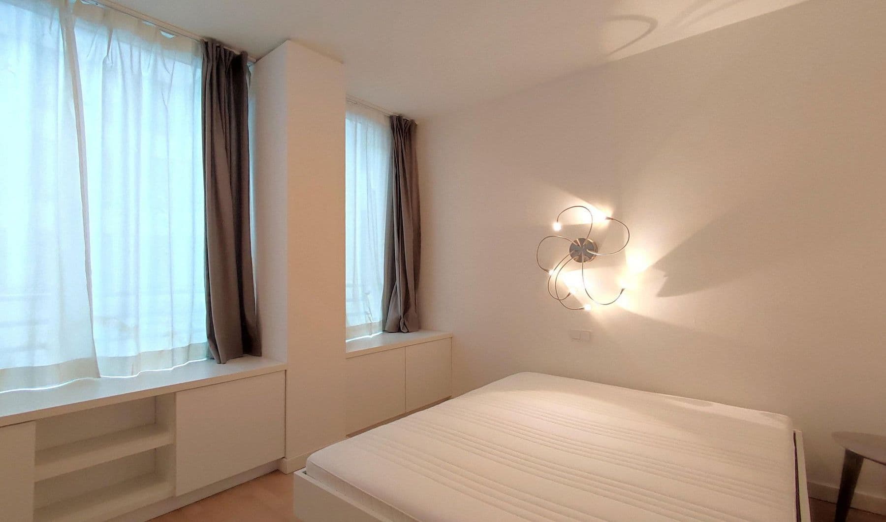 Pronájem bytu 3+1 94 m², Am Zirkus 12, Berlin, Berlín Pronájem bytu 3+1 94 m², Am Zirkus 12, Berlin, Berlín