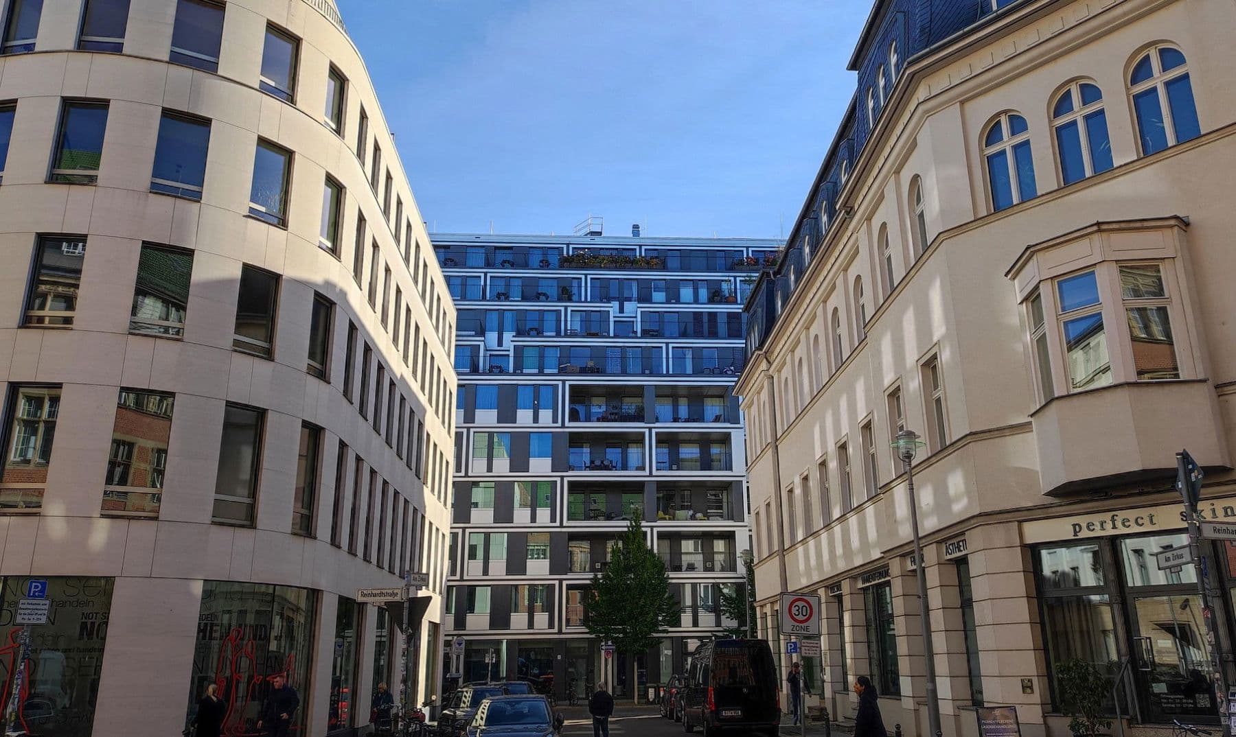 Pronájem bytu 3+1 94 m², Am Zirkus 12, Berlin, Berlín Pronájem bytu 3+1 94 m², Am Zirkus 12, Berlin, Berlín