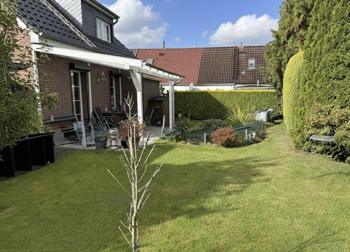 Prodej domu 100 m², pozemek 352 m², Hamburg, Hamburg Prodej domu 100 m², pozemek 352 m², Hamburg, Hamburg