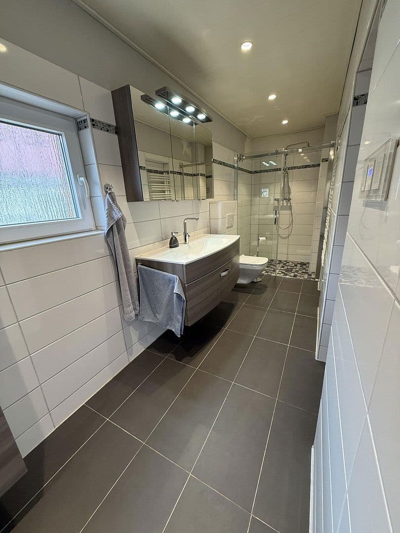 Prodej domu 100 m², pozemek 352 m², Hamburg, Hamburg Prodej domu 100 m², pozemek 352 m², Hamburg, Hamburg