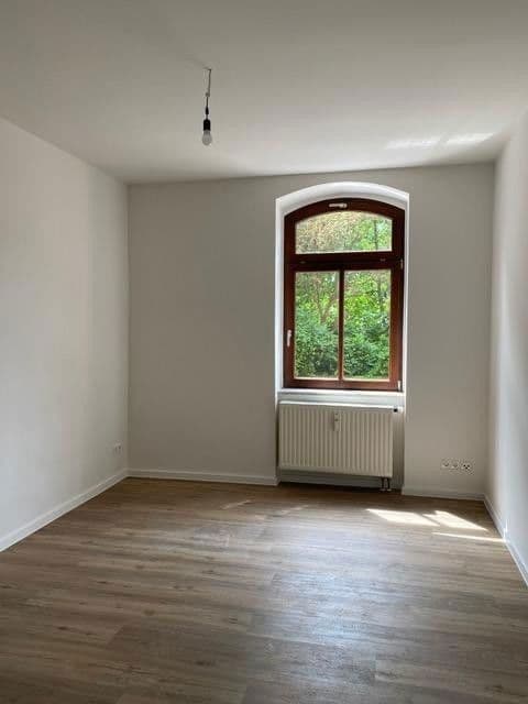 Pronájem bytu 2+1 52 m², Leipziger Straß3 96, Cvikov, Sasko Pronájem bytu 2+1 52 m², Leipziger Straß3 96, Cvikov, Sasko