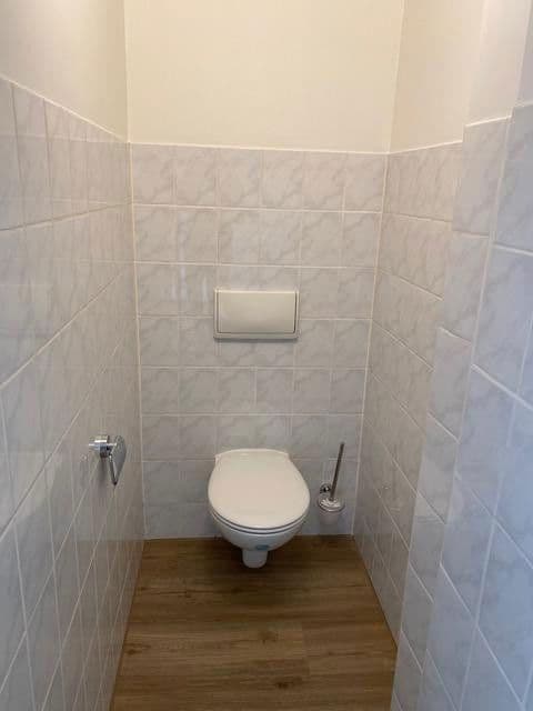 Pronájem bytu 2+1 52 m², Leipziger Straß3 96, Cvikov, Sasko Pronájem bytu 2+1 52 m², Leipziger Straß3 96, Cvikov, Sasko