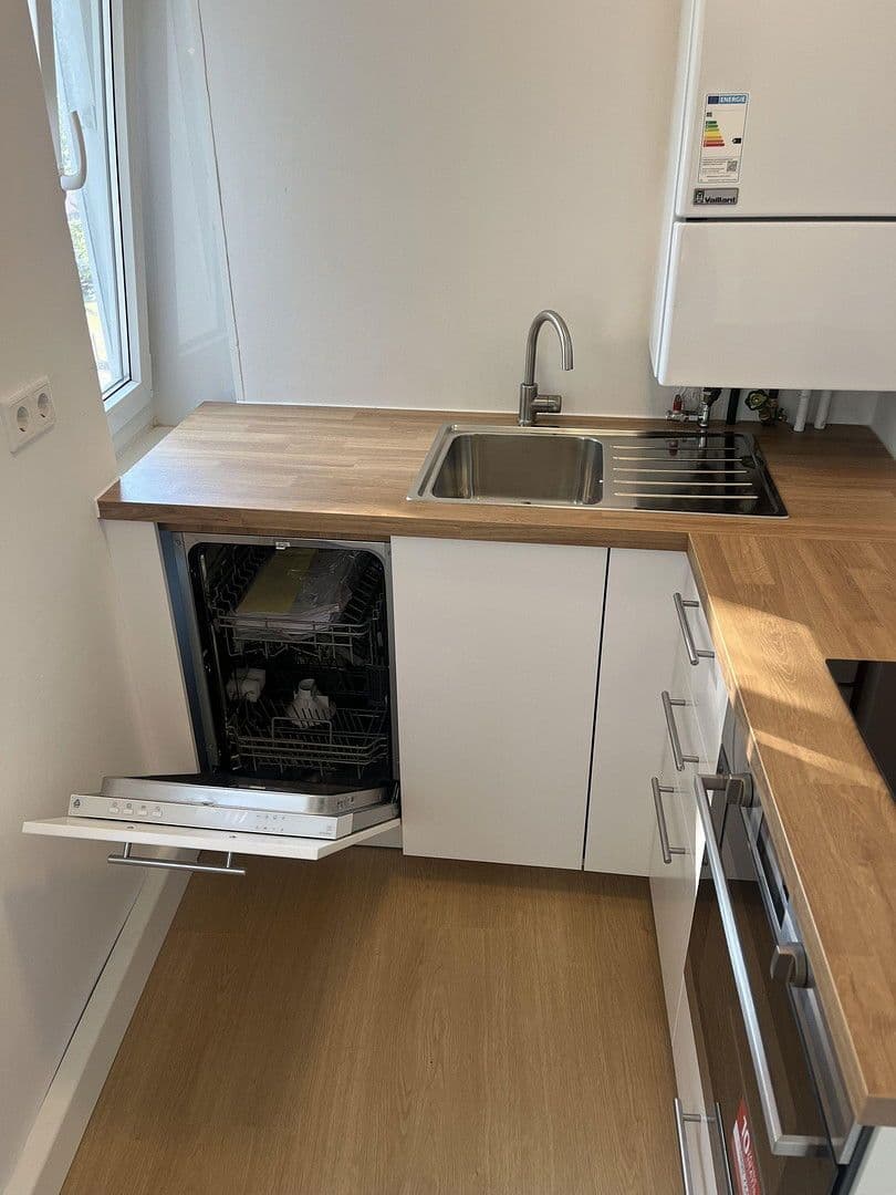 Pronájem bytu 2+1 47 m², Webersplatz 5, Nürnberg, Bavorsko Pronájem bytu 2+1 47 m², Webersplatz 5, Nürnberg, Bavorsko