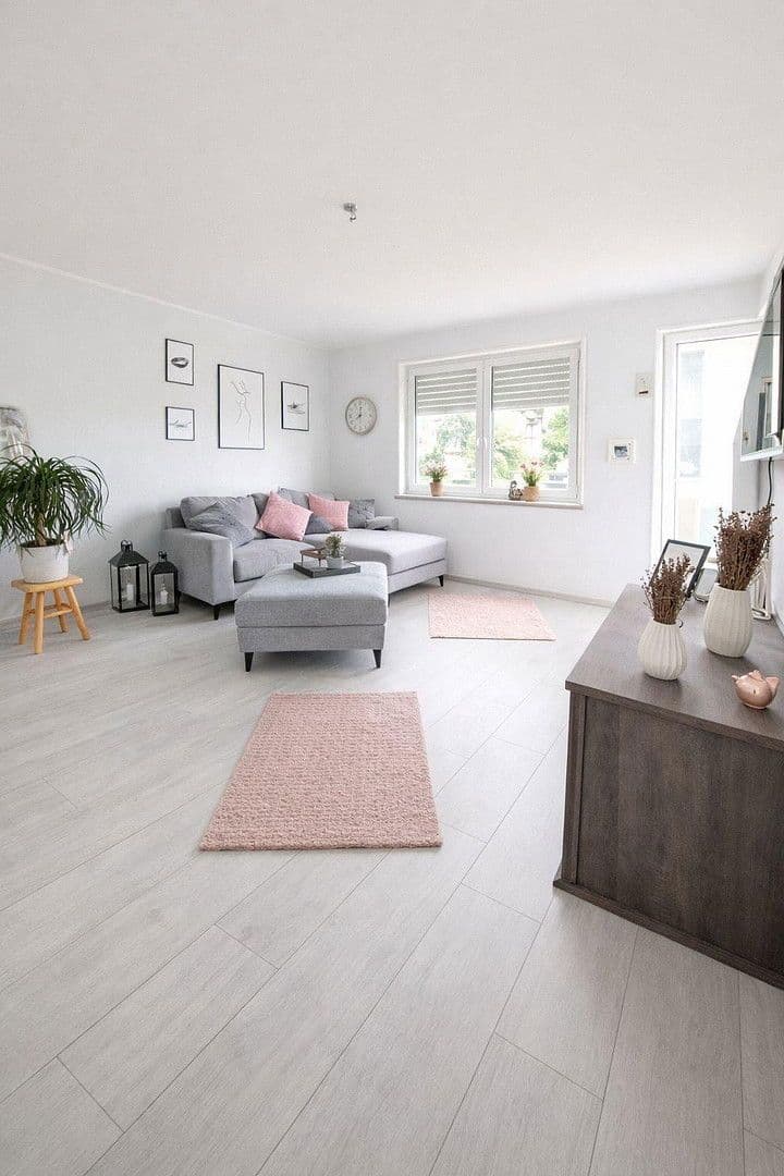 Prodej domu 469 m², pozemek 819 m², Neuwied, Porýní-Falc Prodej domu 469 m², pozemek 819 m², Neuwied, Porýní-Falc