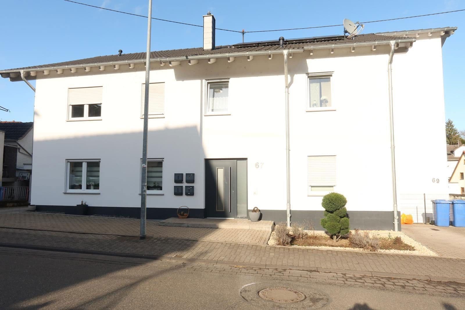 Prodej domu 469 m², pozemek 819 m², Neuwied, Porýní-Falc Prodej domu 469 m², pozemek 819 m², Neuwied, Porýní-Falc