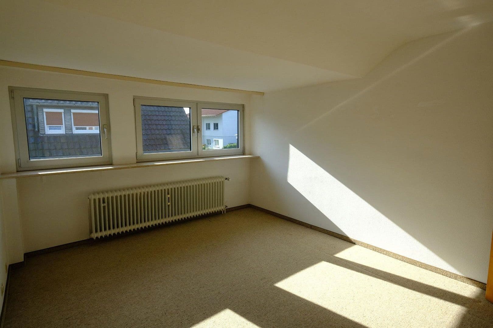 Prodej domu 283 m², pozemek 831 m², Maintal, Hessen Prodej domu 283 m², pozemek 831 m², Maintal, Hessen