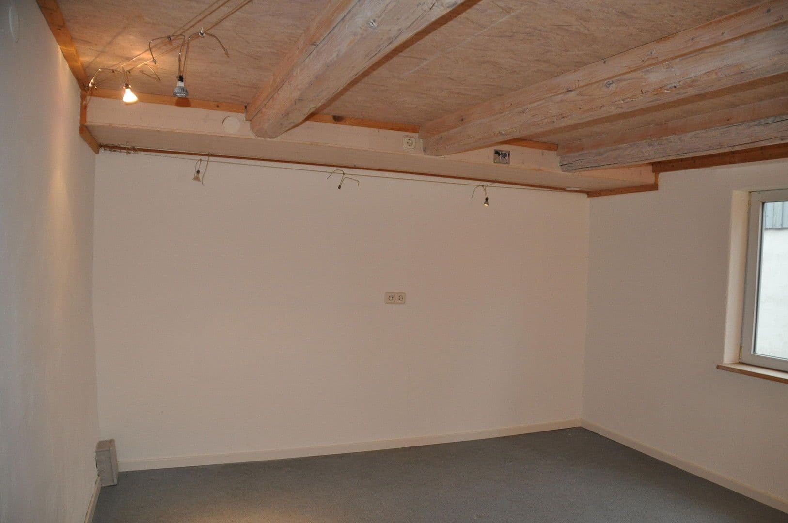 Prodej domu 138 m², pozemek 855 m², Maselheim, Bádensko-Württembersko Prodej domu 138 m², pozemek 855 m², Maselheim, Bádensko-Württembersko