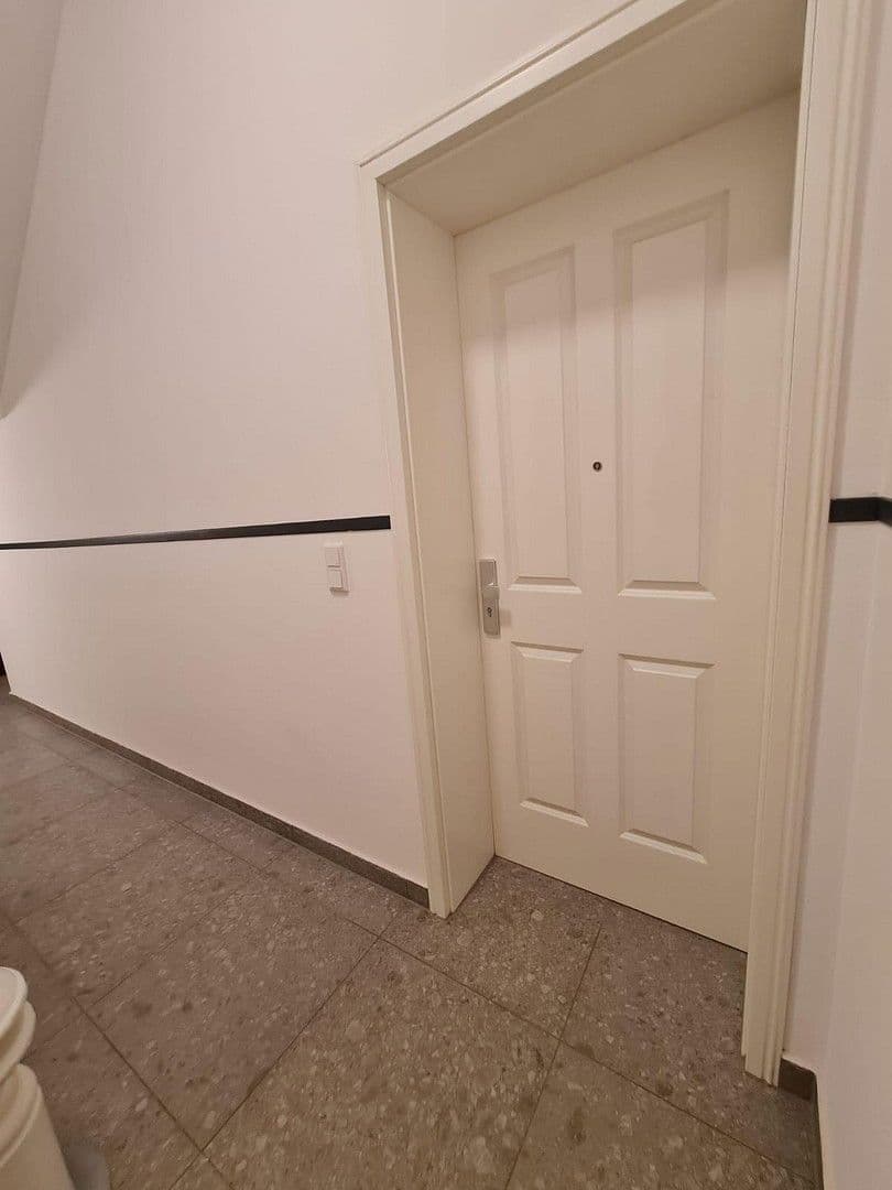 Prodej domu 309 m², pozemek 266 m², Liebknechtstraße 79, Oberhausen, Severní Porýní-Vestfálsko Prodej domu 309 m², pozemek 266 m², Liebknechtstraße 79, Oberhausen, Severní Porýní-Vestfálsko