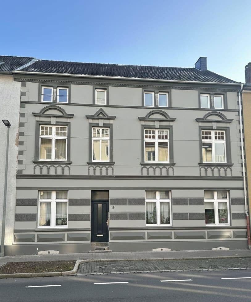 Prodej domu 309 m², pozemek 266 m², Liebknechtstraße 79, Oberhausen, Severní Porýní-Vestfálsko Prodej domu 309 m², pozemek 266 m², Liebknechtstraße 79, Oberhausen, Severní Porýní-Vestfálsko