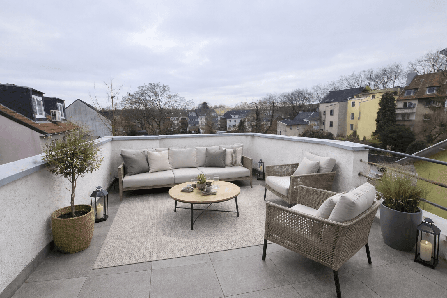 Prodej domu 309 m², pozemek 266 m², Liebknechtstraße 79, Oberhausen, Severní Porýní-Vestfálsko Prodej domu 309 m², pozemek 266 m², Liebknechtstraße 79, Oberhausen, Severní Porýní-Vestfálsko