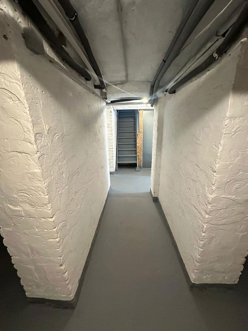 Prodej domu 309 m², pozemek 266 m², Liebknechtstraße 79, Oberhausen, Severní Porýní-Vestfálsko Prodej domu 309 m², pozemek 266 m², Liebknechtstraße 79, Oberhausen, Severní Porýní-Vestfálsko