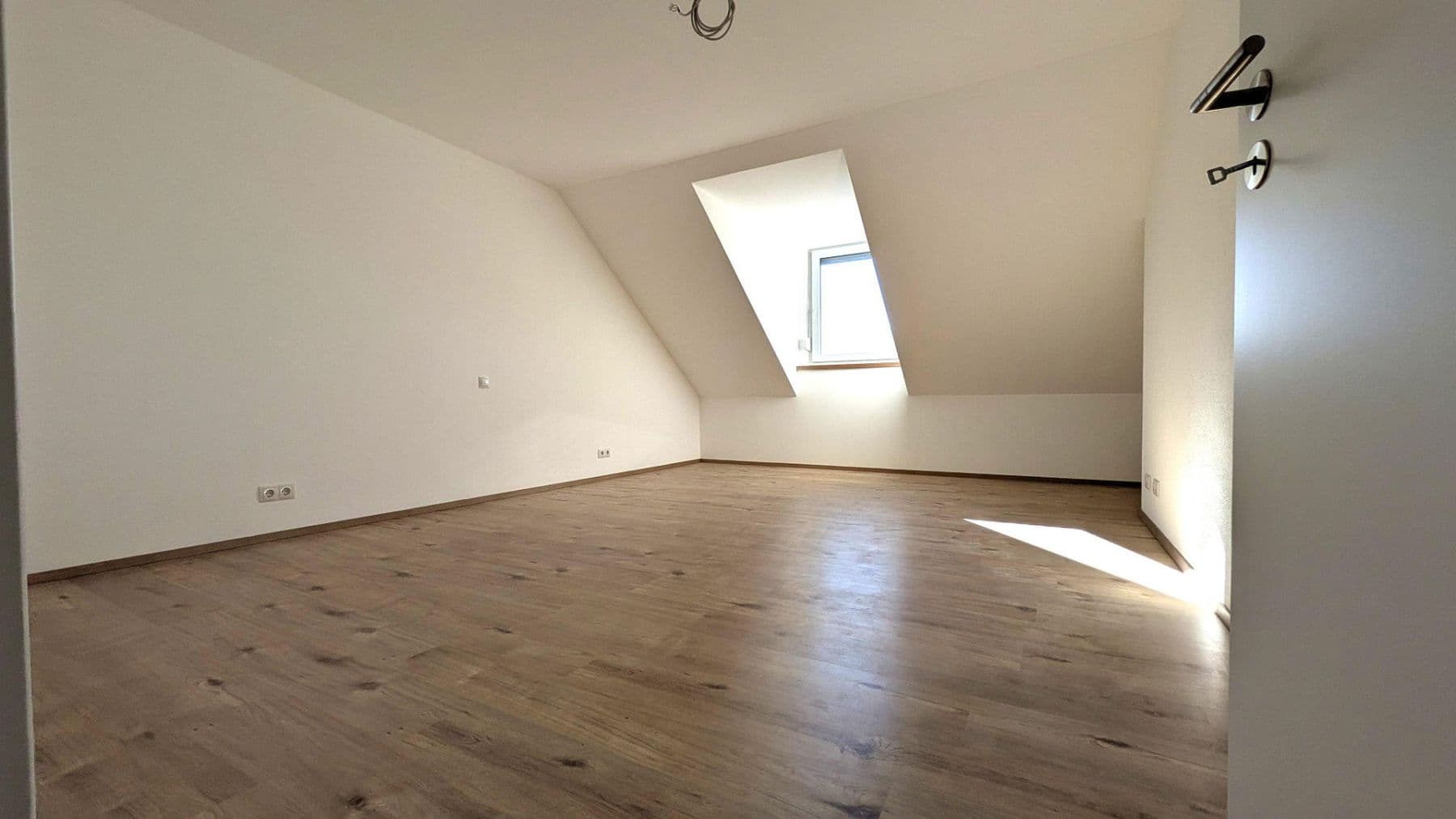 Pronájem bytu 4+1 95 m², Schweitenkirchen, Bavorsko Pronájem bytu 4+1 95 m², Schweitenkirchen, Bavorsko