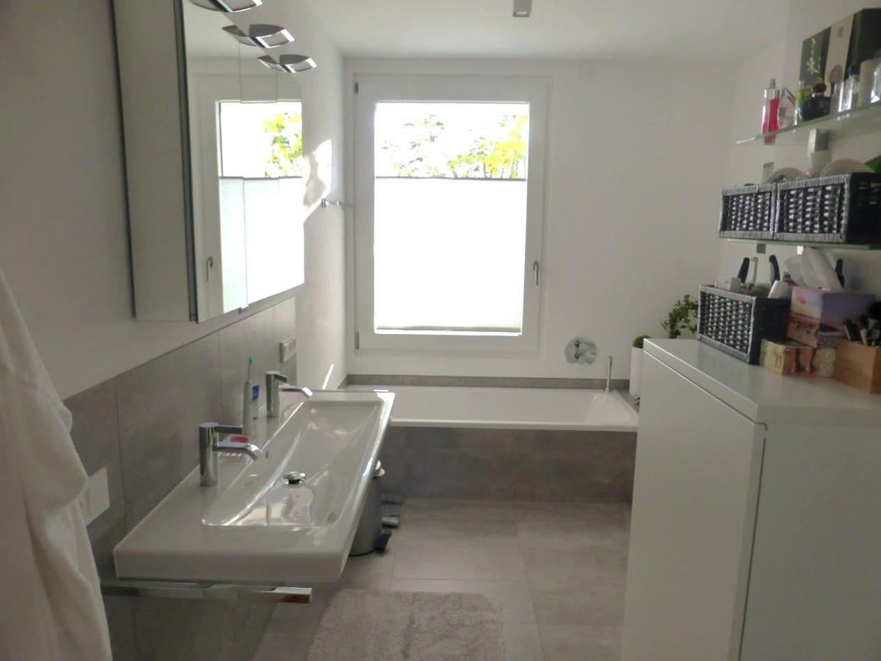 Pronájem bytu 4+1 154 m², Siegbergstr. 73, Siegen, Severní Porýní-Vestfálsko Pronájem bytu 4+1 154 m², Siegbergstr. 73, Siegen, Severní Porýní-Vestfálsko