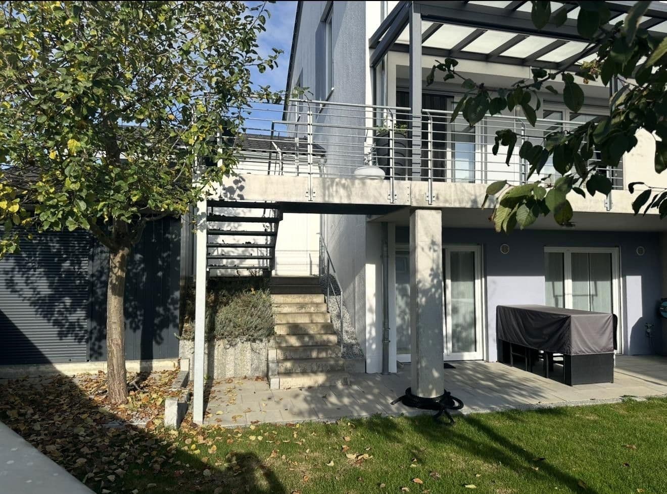 Prodej domu 146 m², pozemek 278 m², Schubertstraße 12, Großmehring, Bavorsko Prodej domu 146 m², pozemek 278 m², Schubertstraße 12, Großmehring, Bavorsko