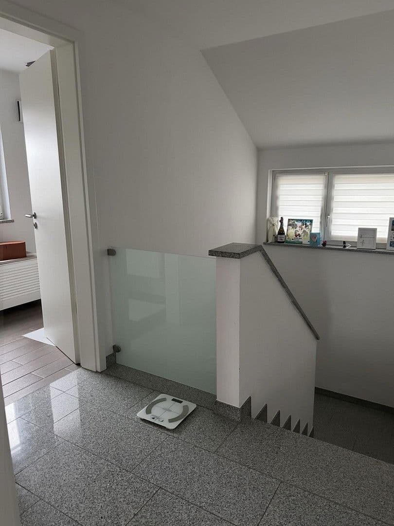 Prodej domu 146 m², pozemek 278 m², Schubertstraße 12, Großmehring, Bavorsko Prodej domu 146 m², pozemek 278 m², Schubertstraße 12, Großmehring, Bavorsko