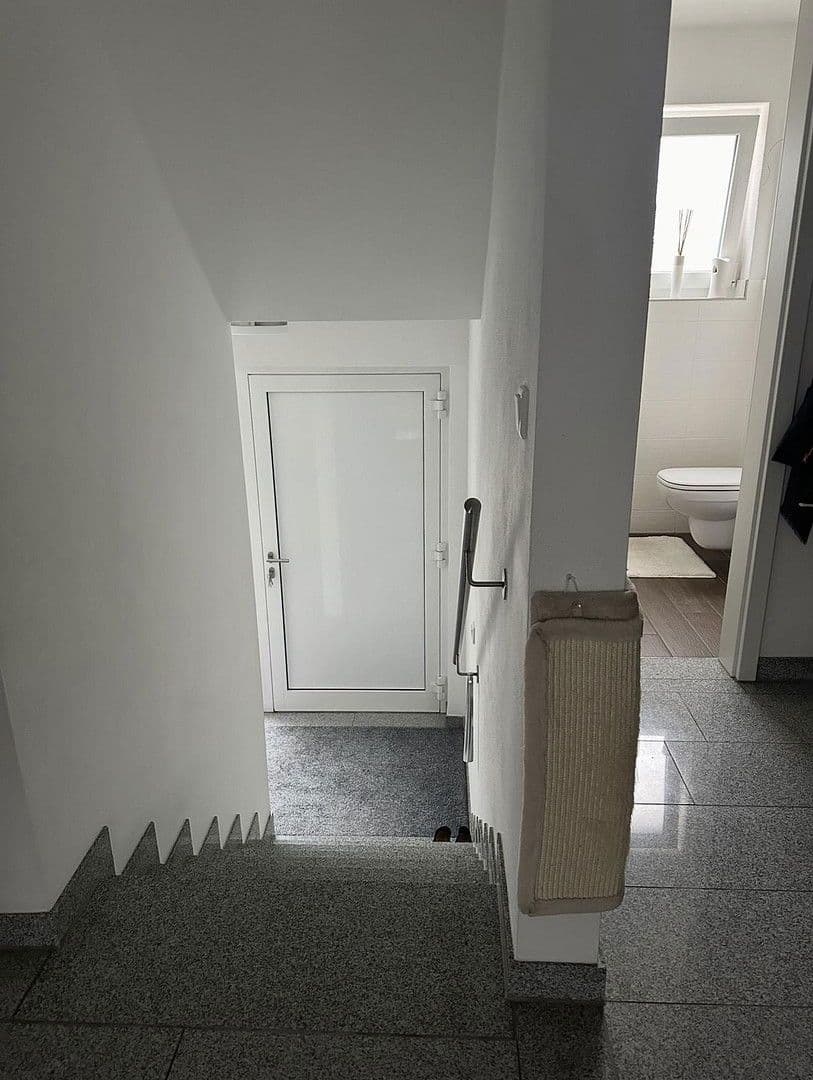 Prodej domu 146 m², pozemek 278 m², Schubertstraße 12, Großmehring, Bavorsko Prodej domu 146 m², pozemek 278 m², Schubertstraße 12, Großmehring, Bavorsko