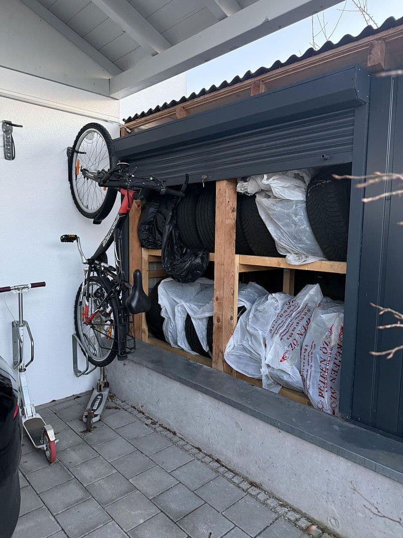 Prodej domu 146 m², pozemek 278 m², Schubertstraße 12, Großmehring, Bavorsko Prodej domu 146 m², pozemek 278 m², Schubertstraße 12, Großmehring, Bavorsko