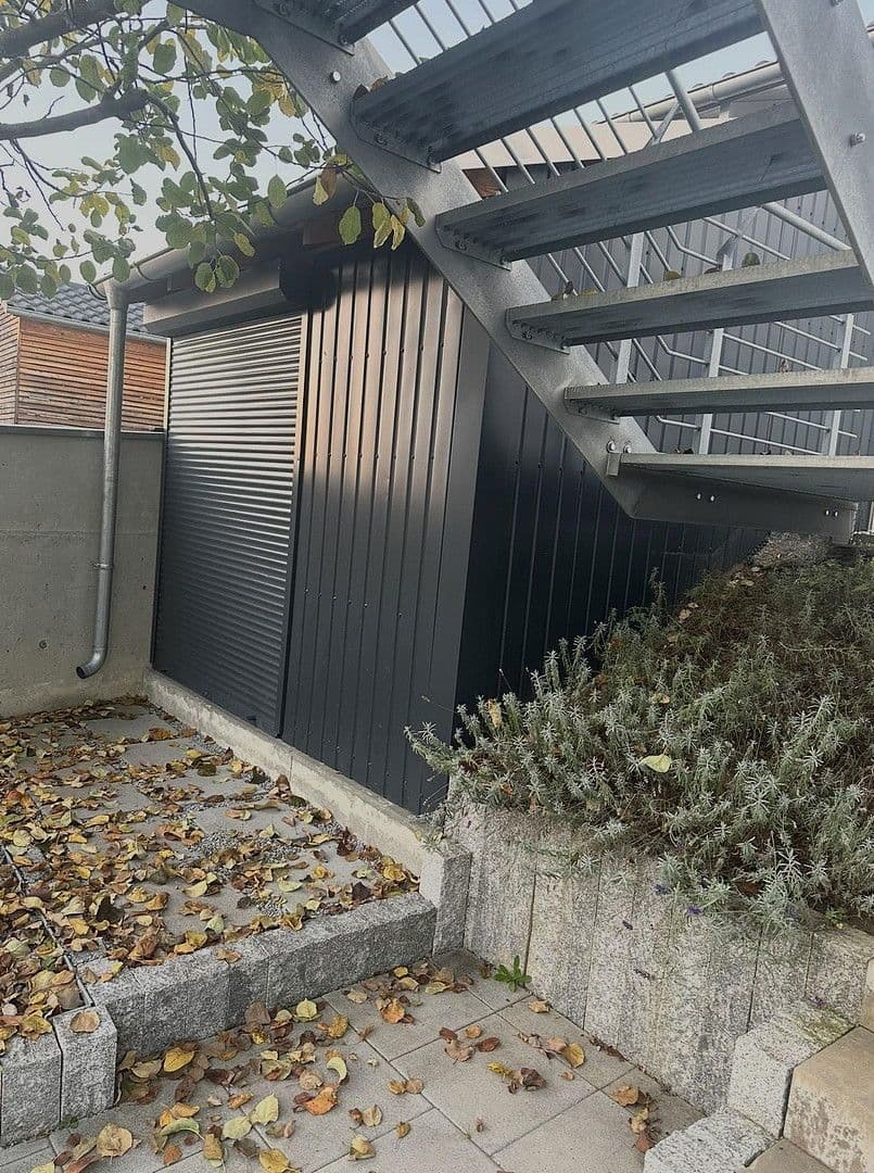 Prodej domu 146 m², pozemek 278 m², Schubertstraße 12, Großmehring, Bavorsko Prodej domu 146 m², pozemek 278 m², Schubertstraße 12, Großmehring, Bavorsko