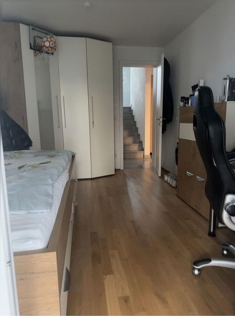 Prodej domu 146 m², pozemek 278 m², Schubertstraße 12, Großmehring, Bavorsko Prodej domu 146 m², pozemek 278 m², Schubertstraße 12, Großmehring, Bavorsko