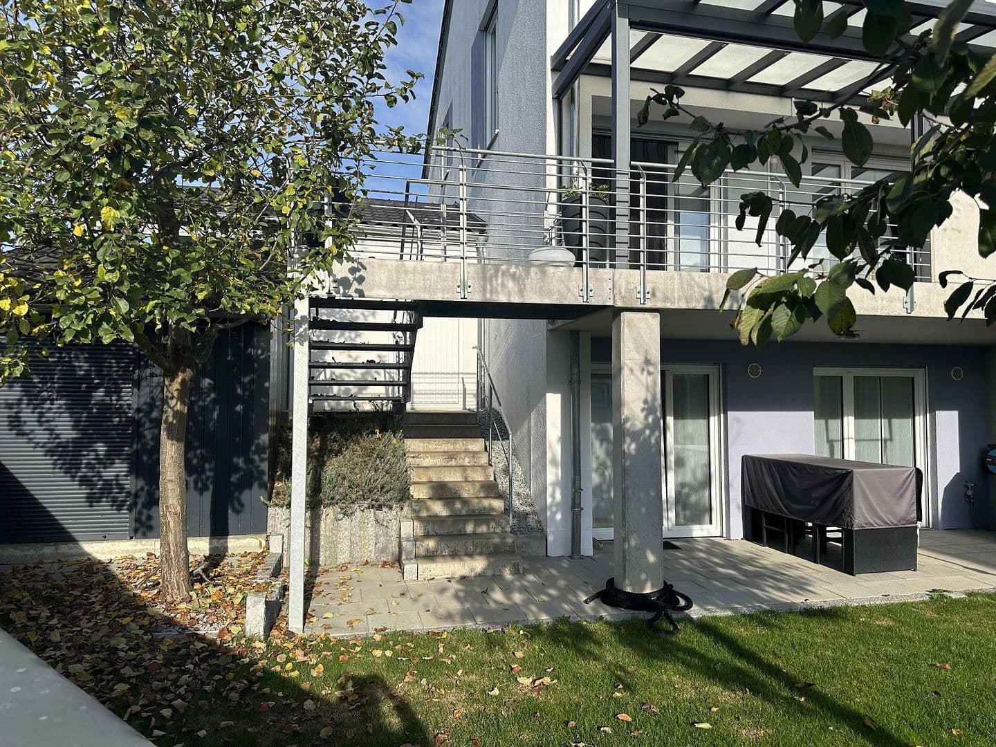 Prodej domu 146 m², pozemek 278 m², Schubertstraße 12, Großmehring, Bavorsko Prodej domu 146 m², pozemek 278 m², Schubertstraße 12, Großmehring, Bavorsko