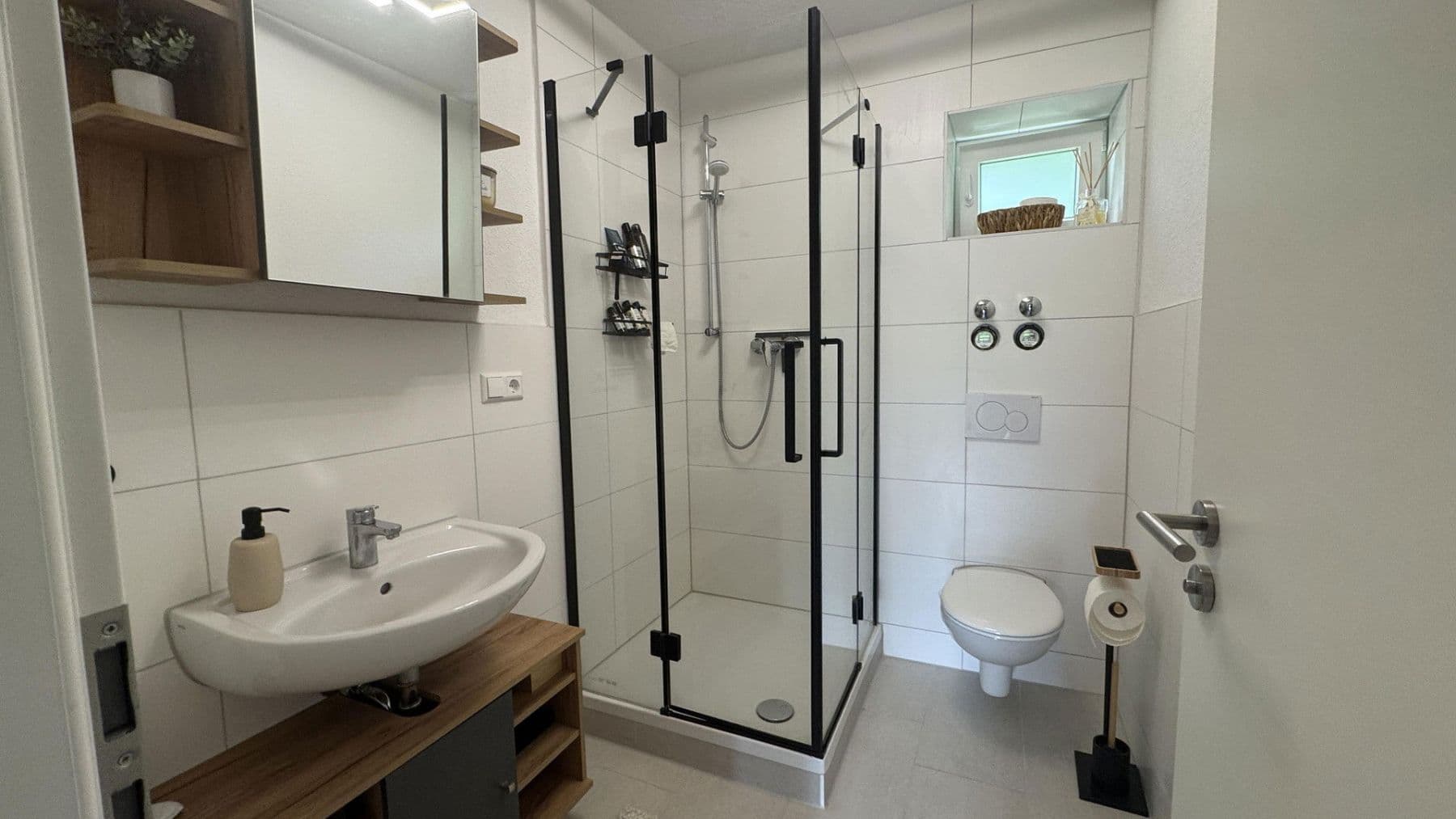 Pronájem bytu 3+1 60 m², Sperberstr. 26, Villingen-Schwenningen, Bádensko-Württembersko Pronájem bytu 3+1 60 m², Sperberstr. 26, Villingen-Schwenningen, Bádensko-Württembersko