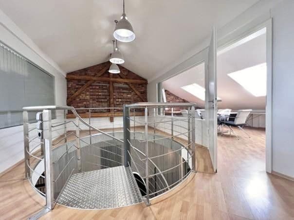 Pronájem kanceláře 330 m², wiesbaden-igstadt, Hessen Pronájem kanceláře 330 m², wiesbaden-igstadt, Hessen