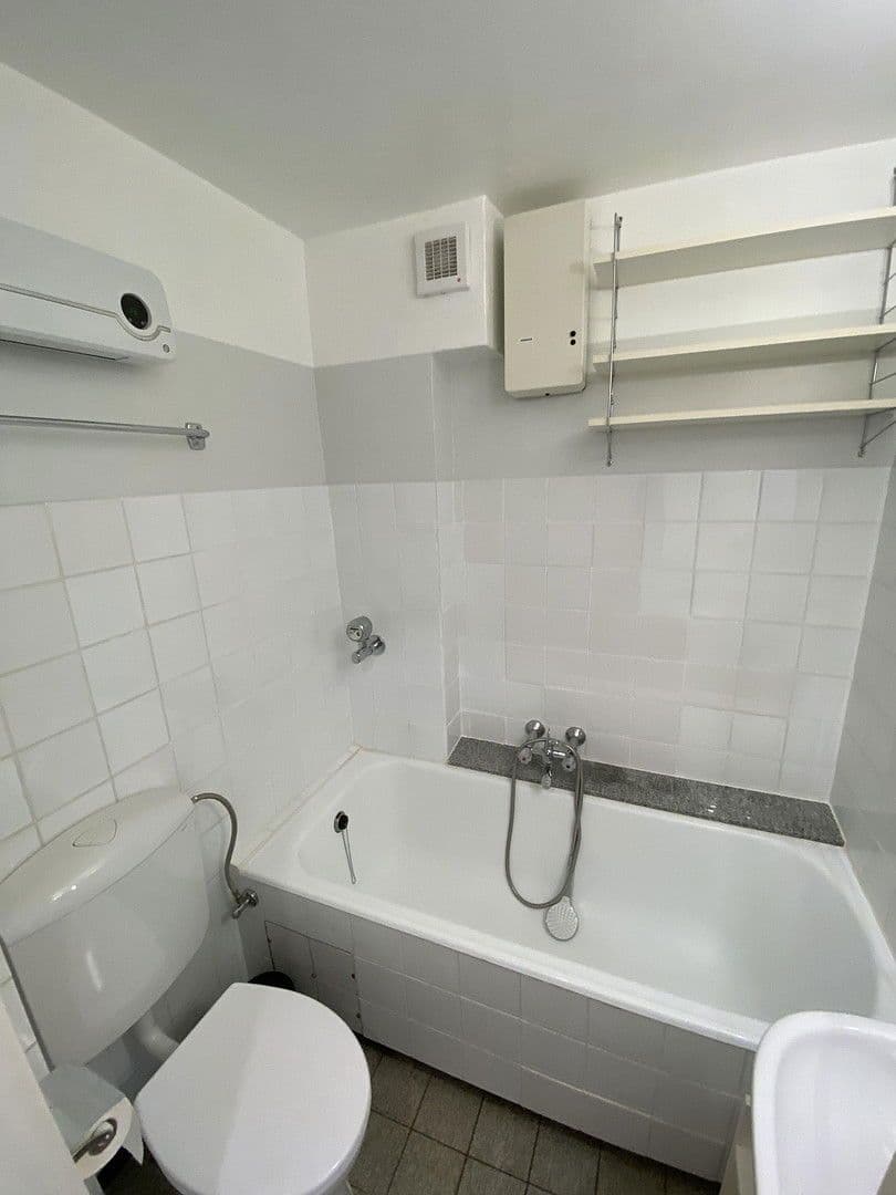 Pronájem bytu 1+1 25 m², Mozartstraße 5, Stuttgart, Bádensko-Württembersko Pronájem bytu 1+1 25 m², Mozartstraße 5, Stuttgart, Bádensko-Württembersko