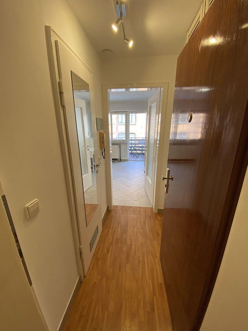 Pronájem bytu 1+1 25 m², Mozartstraße 5, Stuttgart, Bádensko-Württembersko Pronájem bytu 1+1 25 m², Mozartstraße 5, Stuttgart, Bádensko-Württembersko