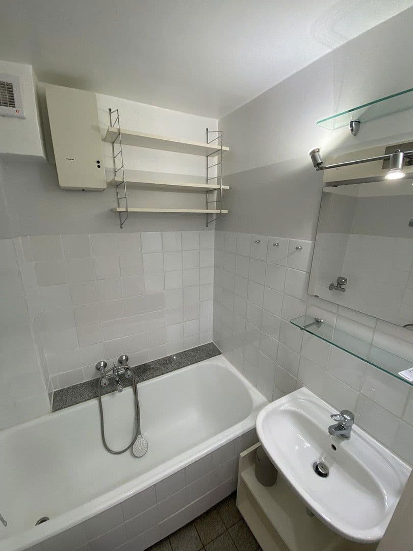 Pronájem bytu 1+1 25 m², Mozartstraße 5, Stuttgart, Bádensko-Württembersko Pronájem bytu 1+1 25 m², Mozartstraße 5, Stuttgart, Bádensko-Württembersko