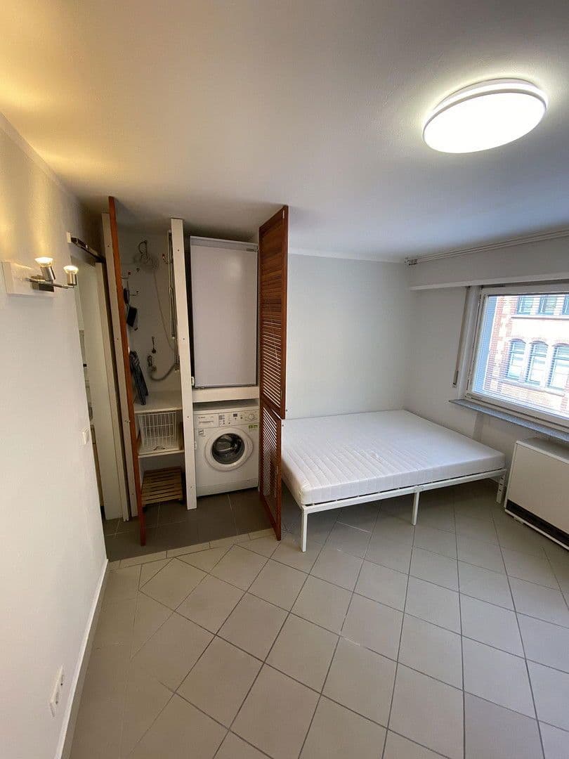 Pronájem bytu 1+1 25 m², Mozartstraße 5, Stuttgart, Bádensko-Württembersko Pronájem bytu 1+1 25 m², Mozartstraße 5, Stuttgart, Bádensko-Württembersko