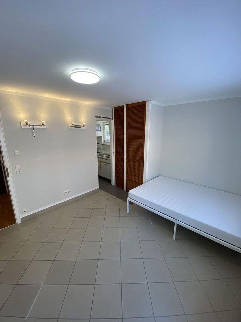 Pronájem bytu 1+1 25 m², Mozartstraße 5, Stuttgart, Bádensko-Württembersko Pronájem bytu 1+1 25 m², Mozartstraße 5, Stuttgart, Bádensko-Württembersko